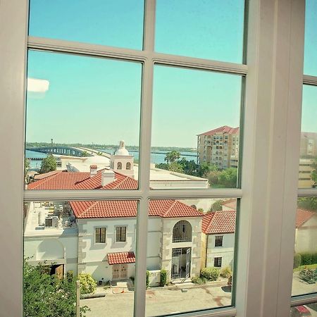 Hampton Inn & Suites Брадентон Экстерьер фото